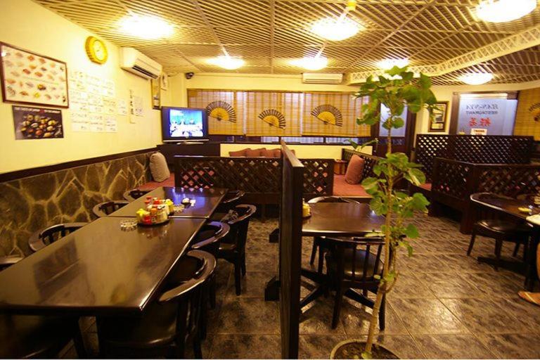 Hotel Asia Cebu Екстериор снимка