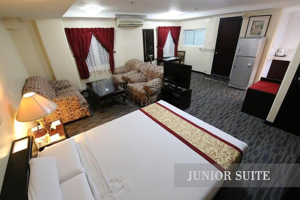 Hotel Asia Cebu Екстериор снимка