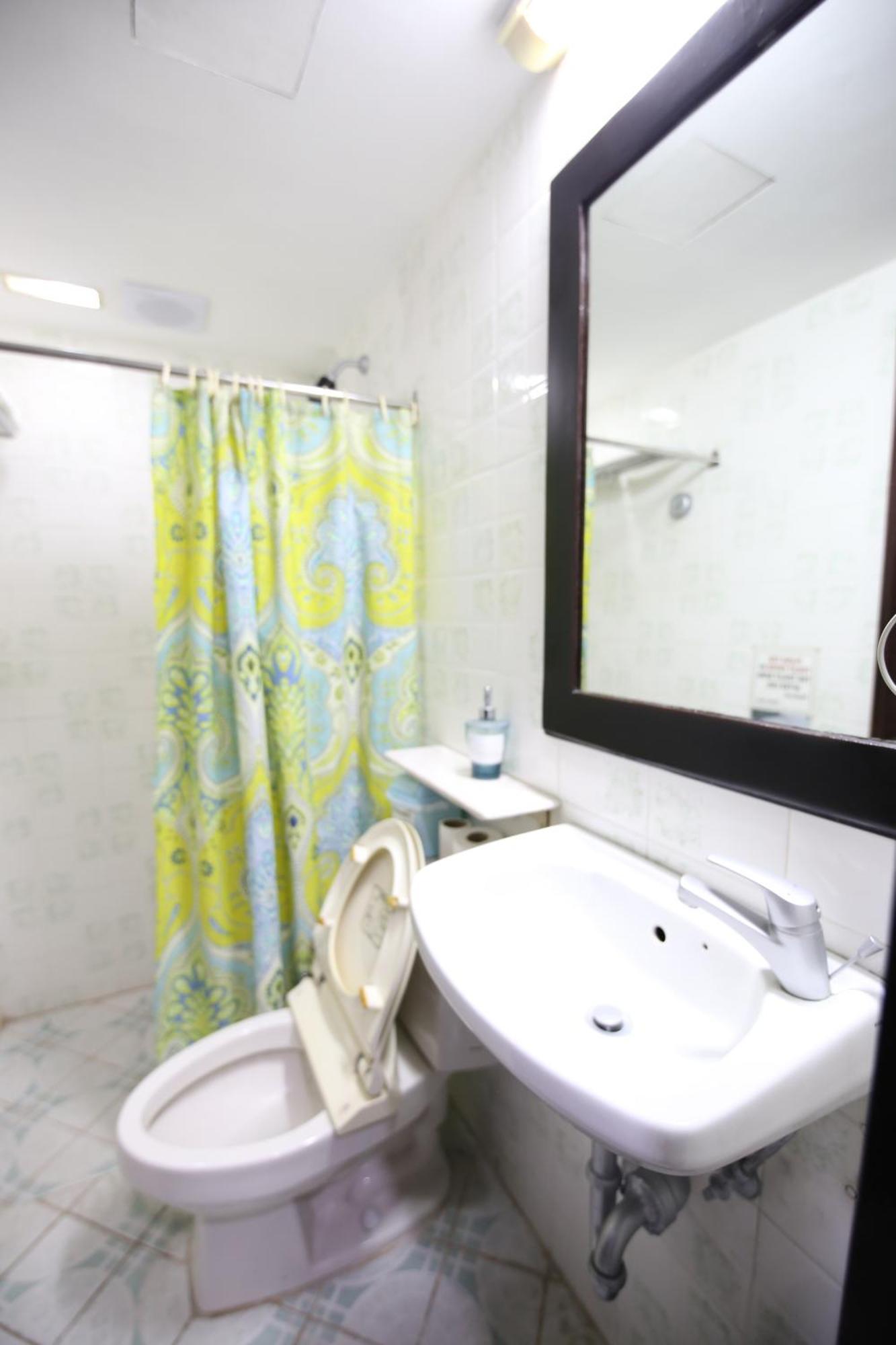 Hotel Asia Cebu Екстериор снимка