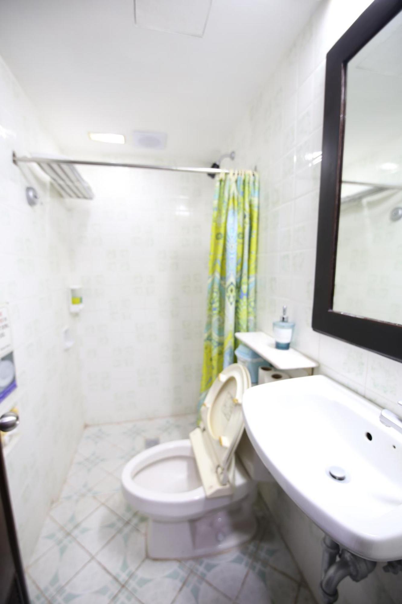 Hotel Asia Cebu Екстериор снимка