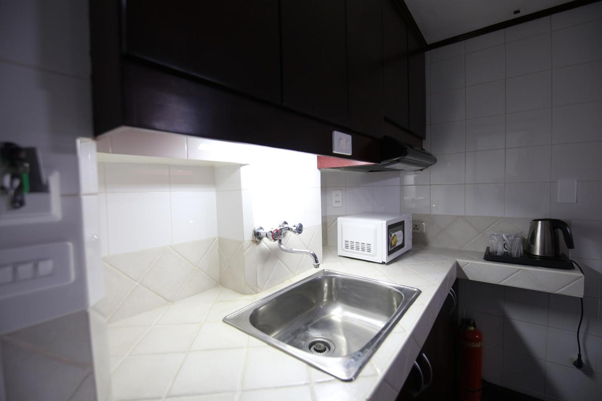 Hotel Asia Cebu Екстериор снимка