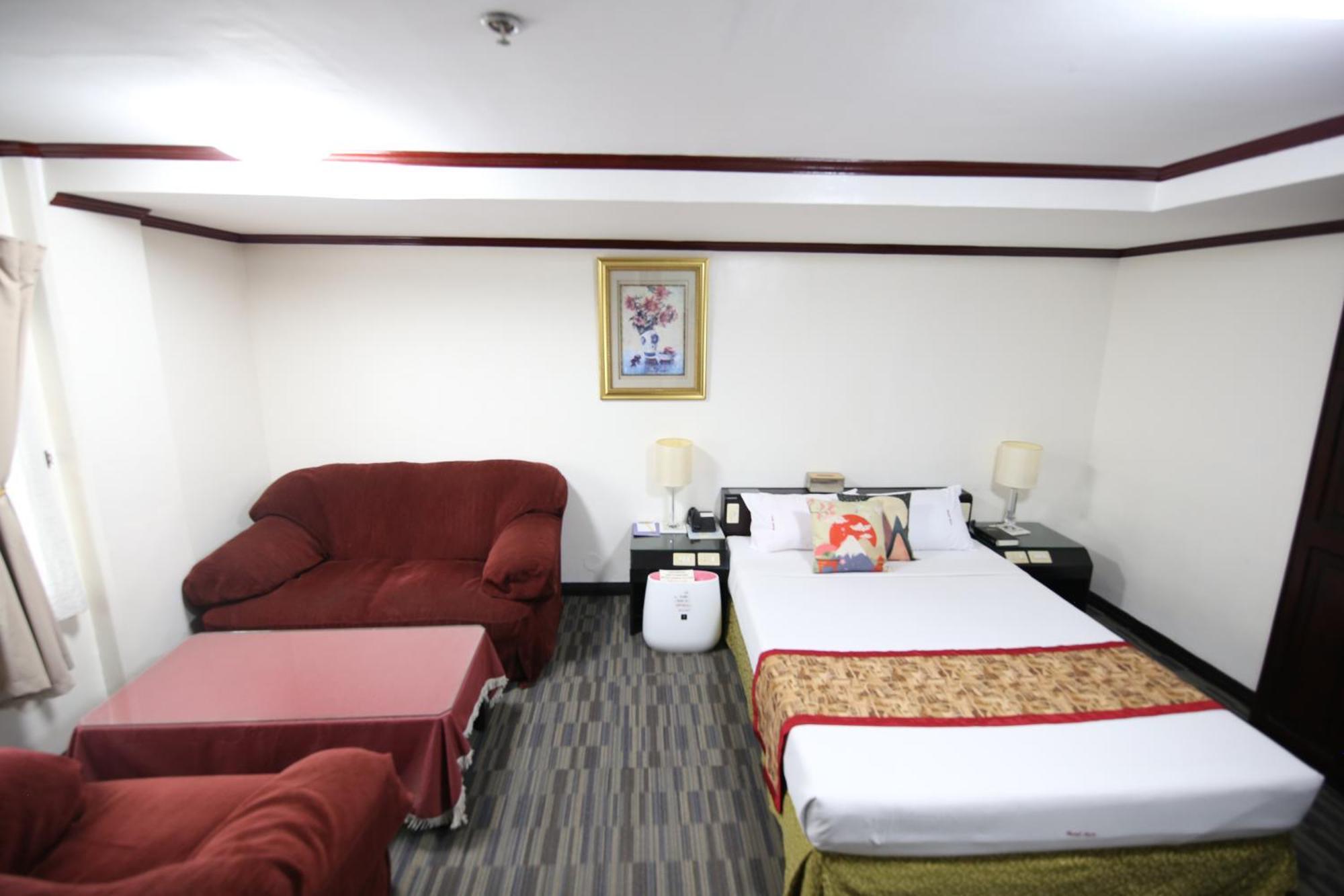 Hotel Asia Cebu Екстериор снимка