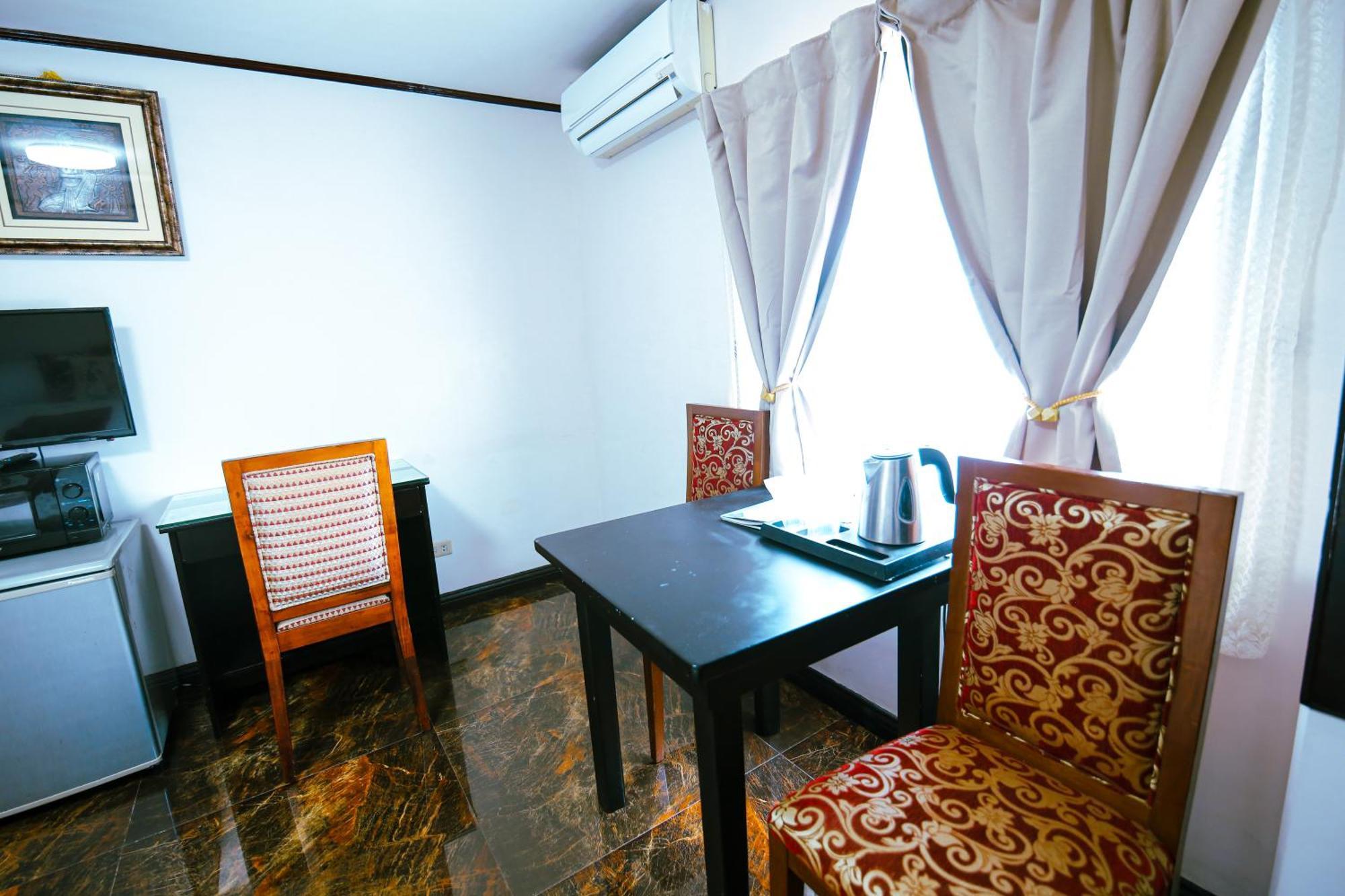 Hotel Asia Cebu Екстериор снимка