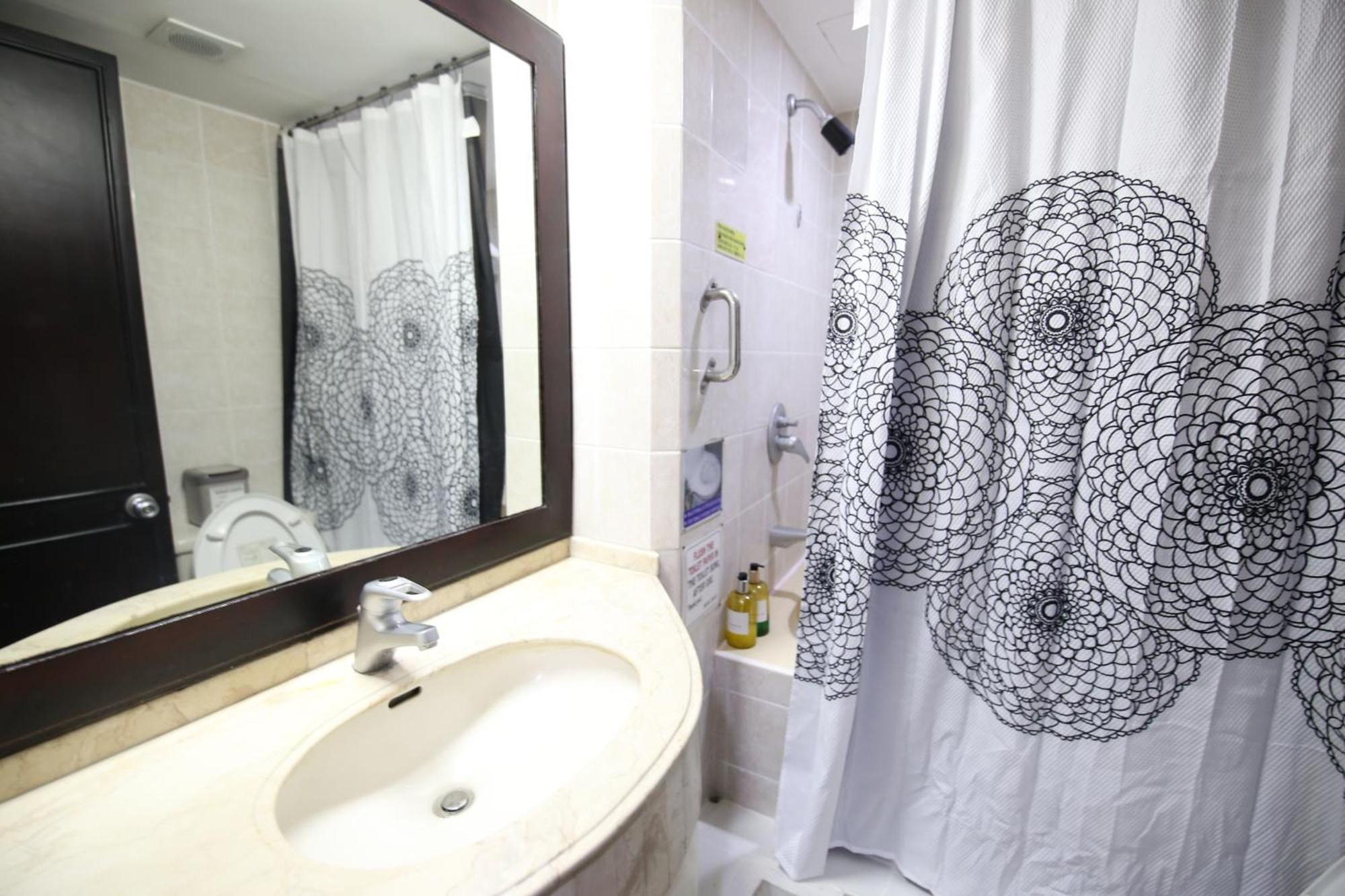 Hotel Asia Cebu Екстериор снимка