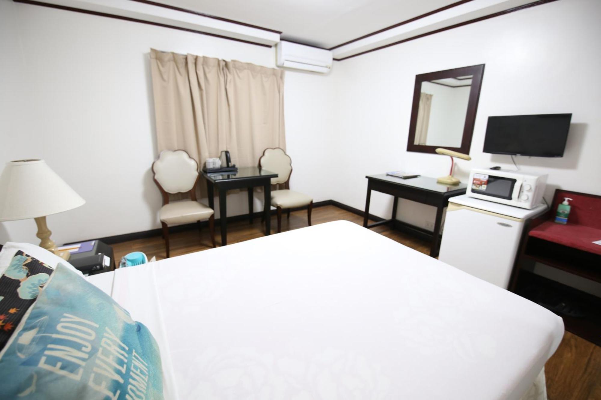 Hotel Asia Cebu Екстериор снимка