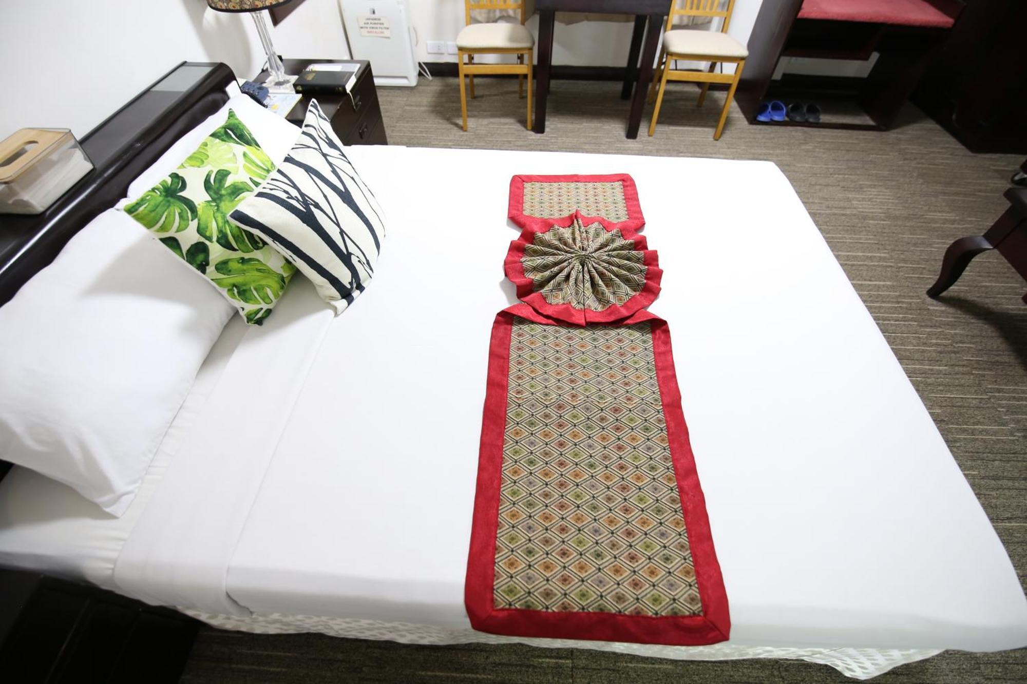 Hotel Asia Cebu Екстериор снимка